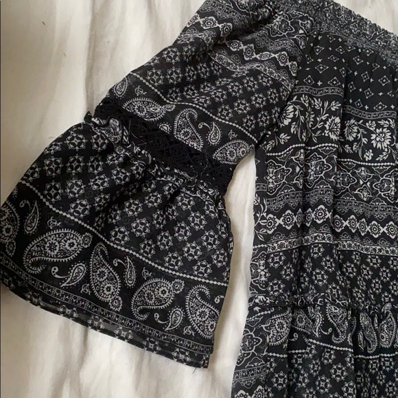 Blouse - Picture 2 of 3